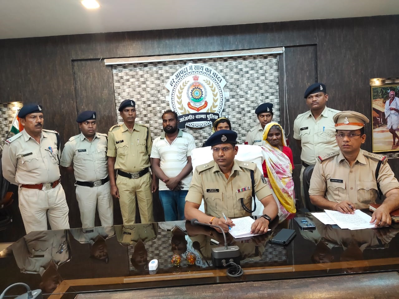 🔷धोखाधड़ी करने वाले 03 आरोपियों को नवागढ़ पुलिस ने रायपुर से किया गिरफ्तार