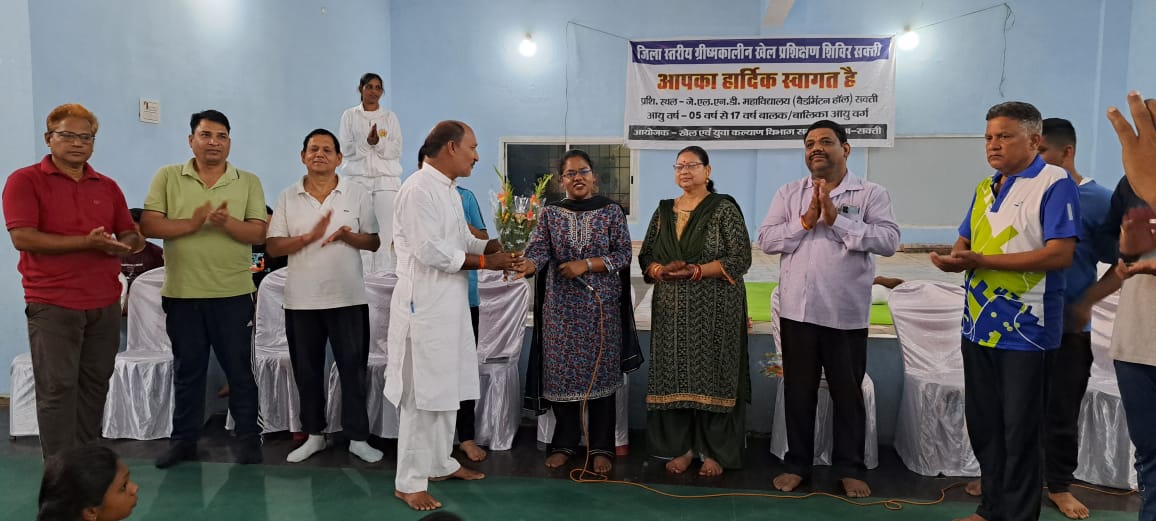 संवाददाता श्रीमती सुनीता महंत जिले में संचालित ग्रीष्मकालीन खेल प्रशिक्षण शिविर का हुआ समापन