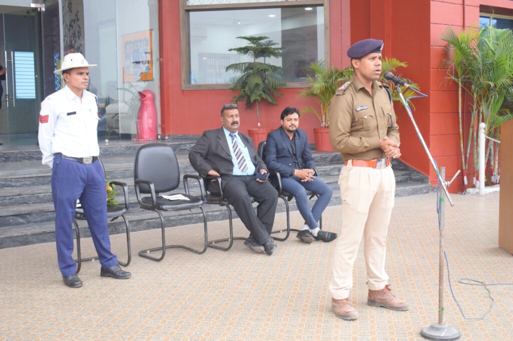 जिला पुलिस जांजगीर 34 वां राष्ट्रीय सड़क सुरक्षा माह जिले म यातायात महिना के होईस आयोजन