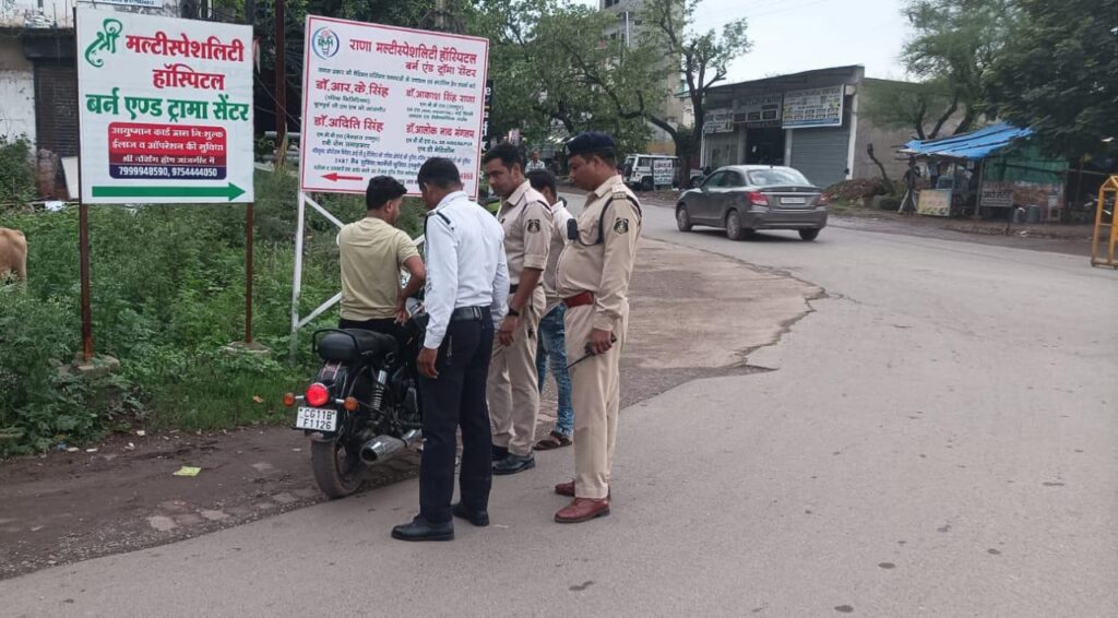 ⏺ बुलेट वाहन म प्रेशर हार्न/ मोडिफाई साइलेंसर लगाके  चलोइया के अब खैर नइये , यातायात पुलिस जांजगीर की सख्त कारवाही